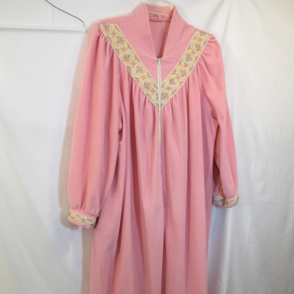 Vanity Fair long pink robe   XL